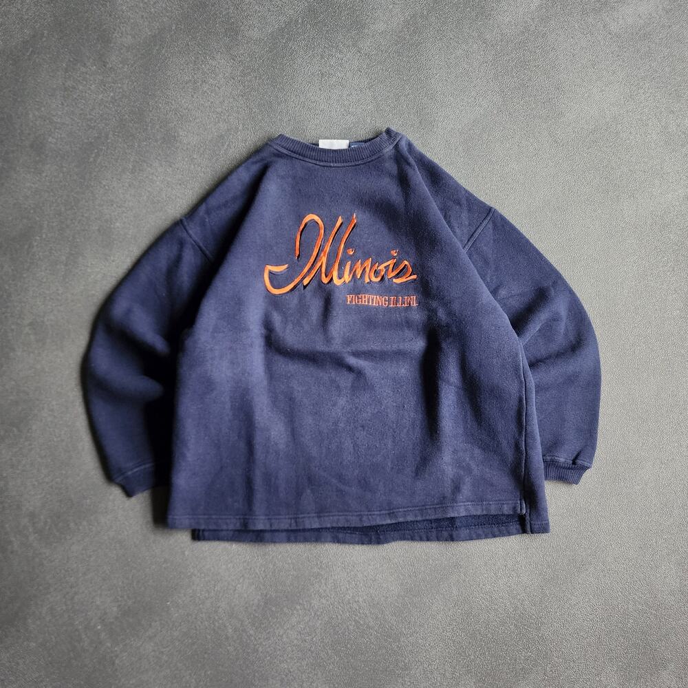 Vintage 90's Fighting Illini Navy Embroidered Sweatshirt Medium